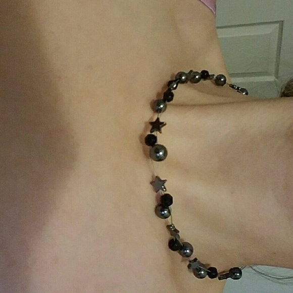 Hematite Star Necklace. - Picture 2 of 2